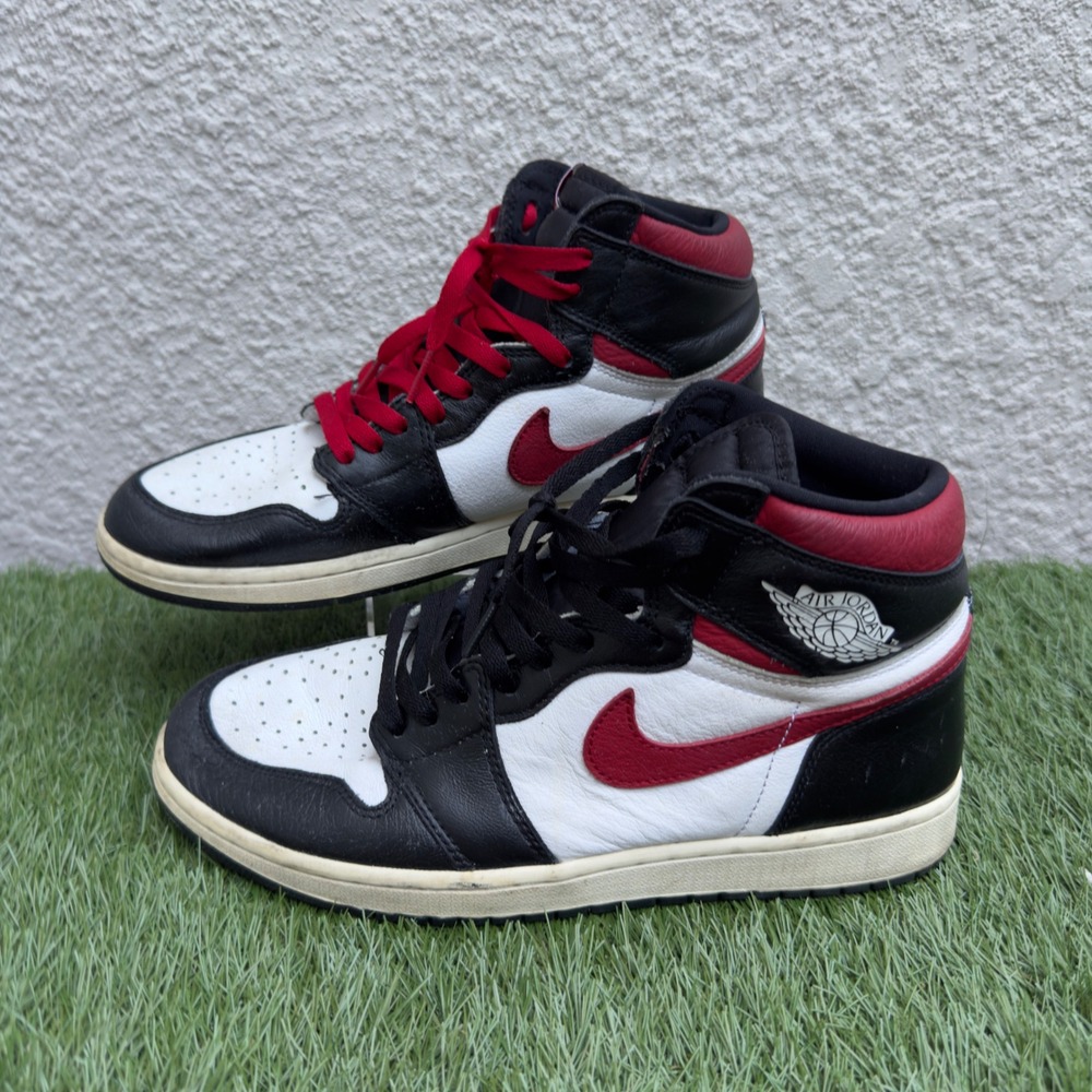 Jordan 1 Retro High OG Gym Red Black White 555088-061 Mens Size 10 Sneakers
